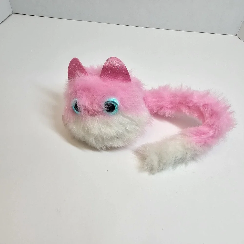 Pomsies Blossom Pink Cat Pet Talking‎ Interactive Toy Plush Pink. Purrs